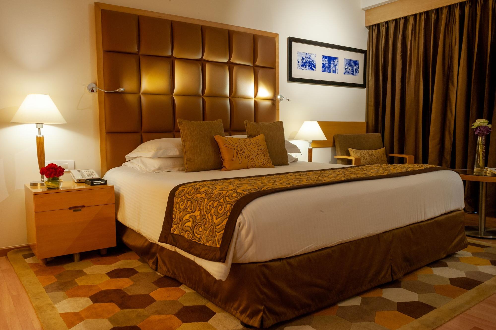 Taj Chandigarh Chandīgarh Exterior foto A room at the hotel
