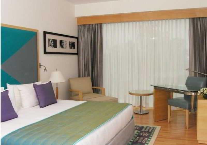 Taj Chandigarh Chandīgarh Exterior foto A room at the hotel