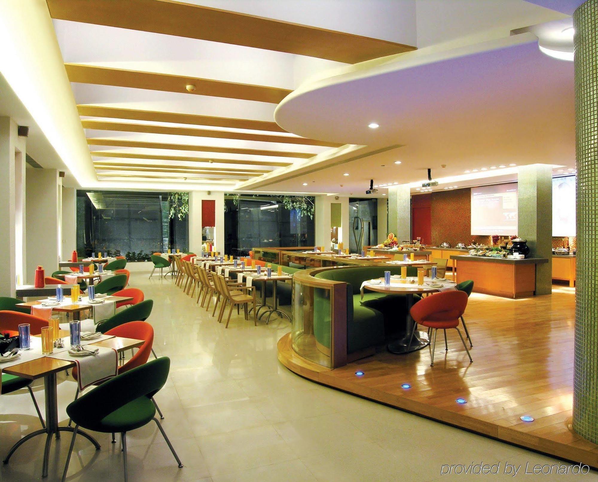 Taj Chandigarh Chandīgarh Restaurante foto The restaurant
